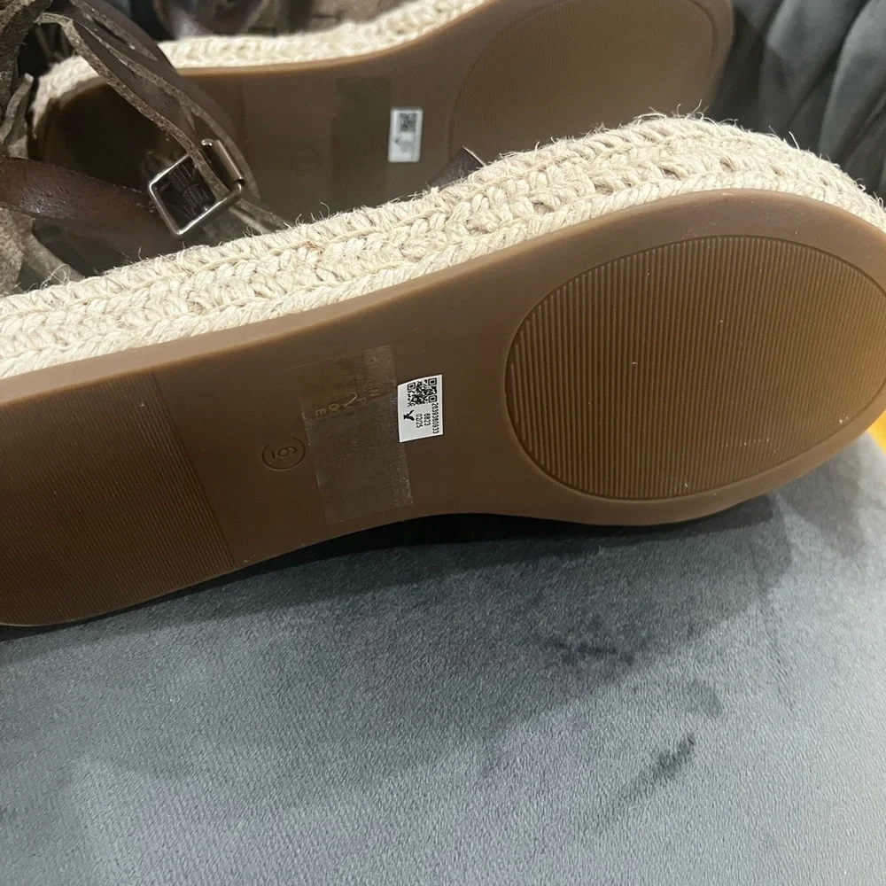 *NWOT* American Eagle Outfitters Dark Brown Espadrille Sandals - Picture 2 of 3